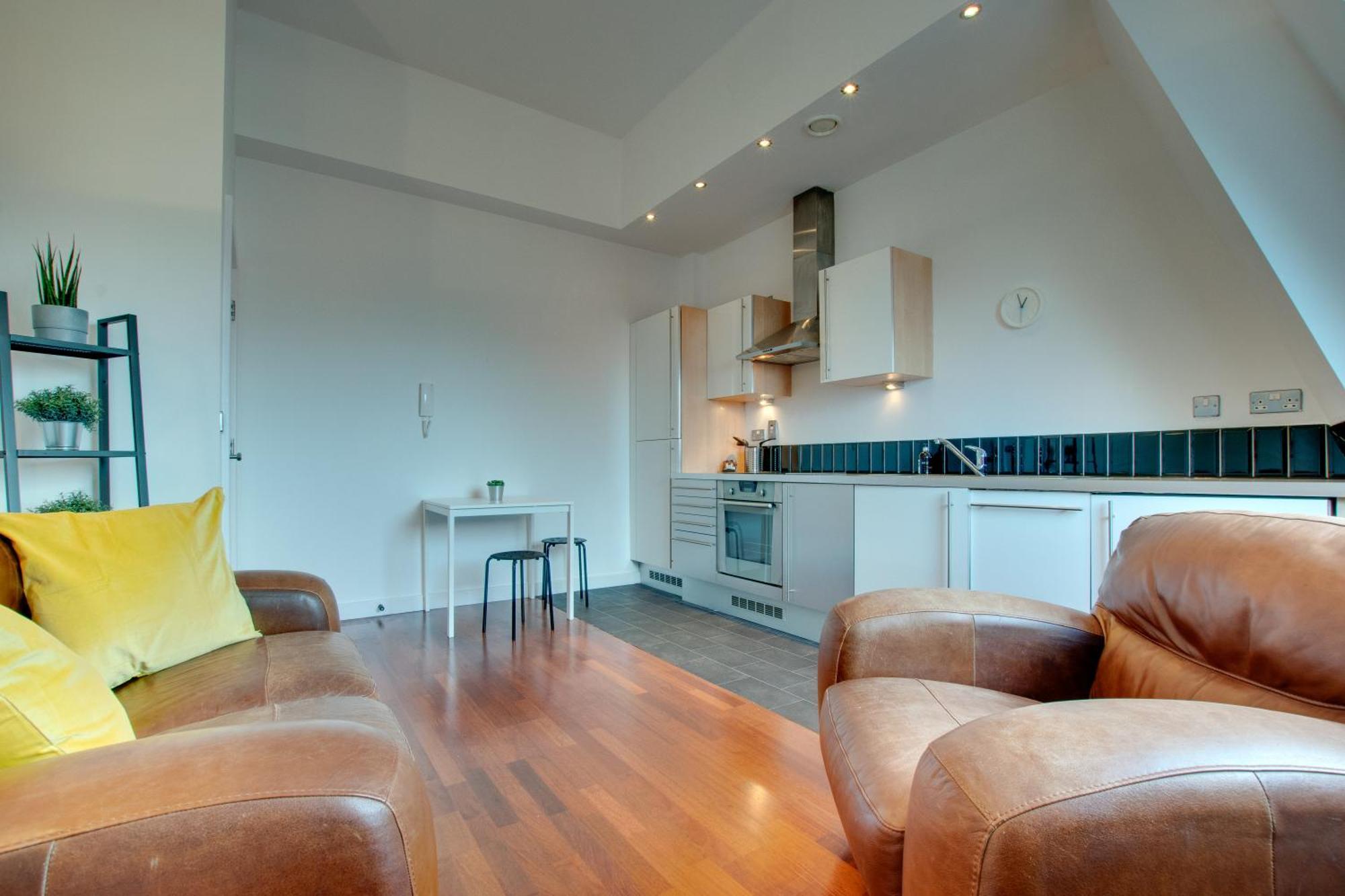 Crown Apartments 5A By Week2Week นิวคาสเซิล อะพอน ไทน์ ภายนอก รูปภาพ